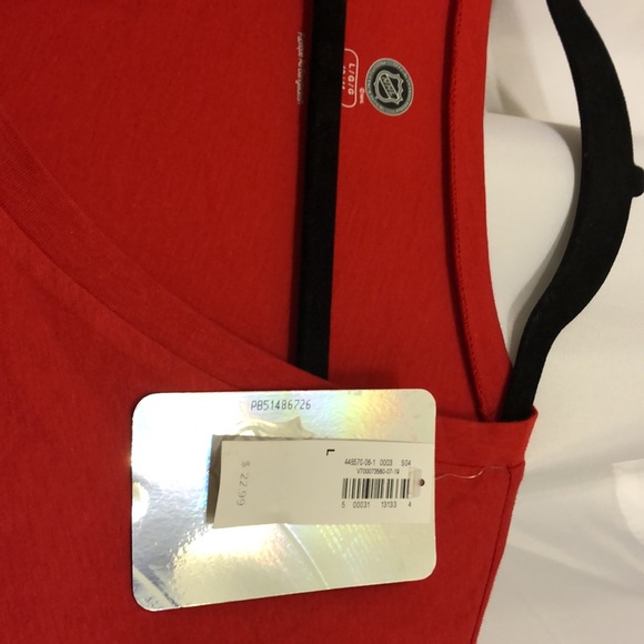 Blackhawks hockey shirt - Picture 2 of 2